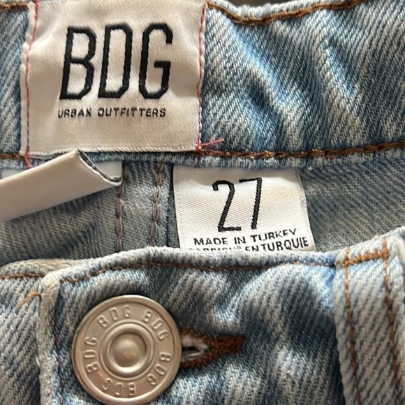 BDG Urban Outfitters slim straight high rise button fly ripped distressed jeans - Picture 5 of 7